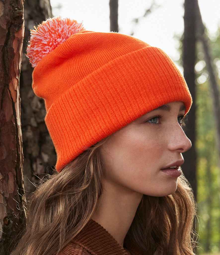 NWWT unisex knitted bobble hat